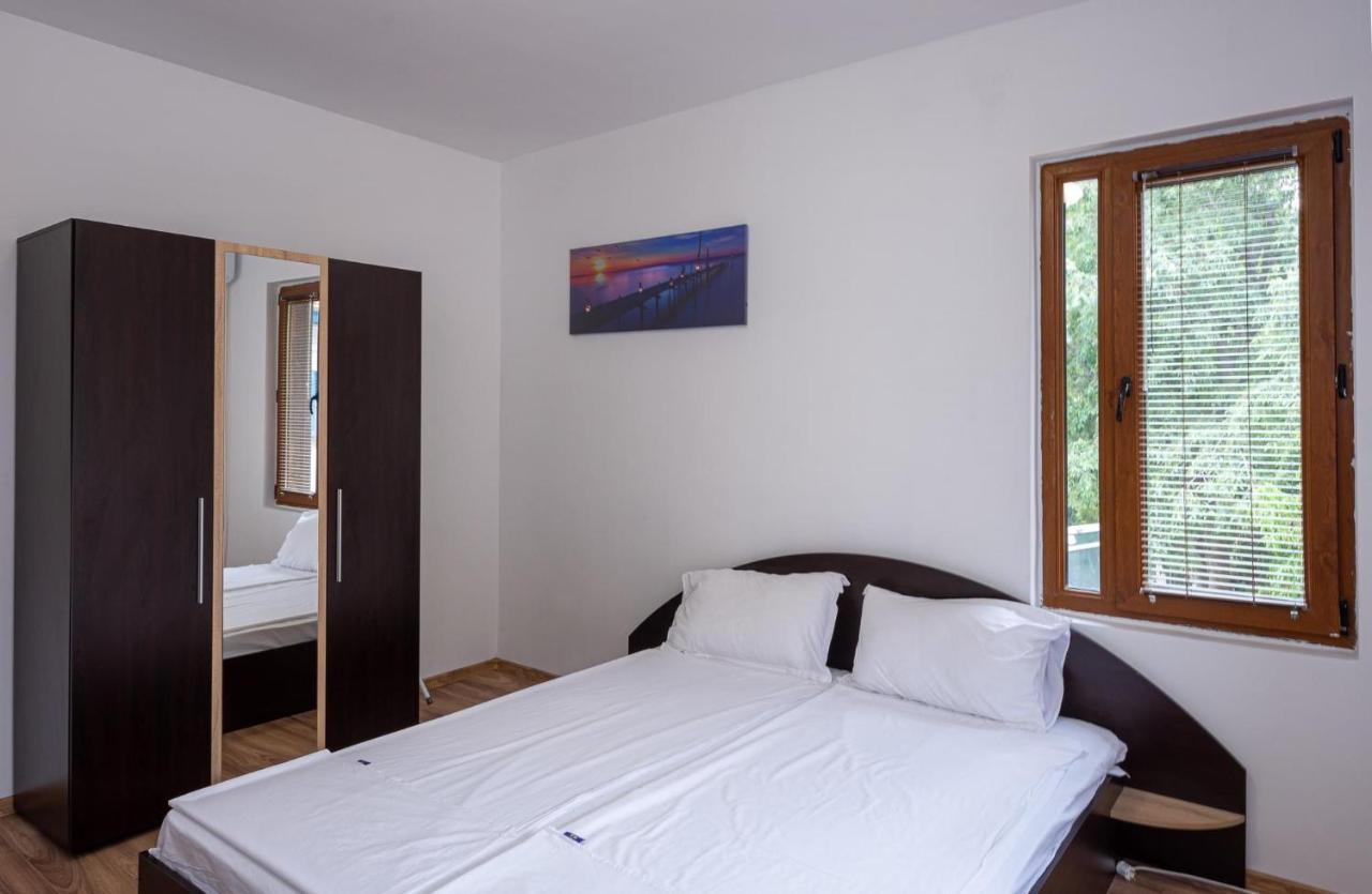 Къща За Гости Димови Sozopol Exterior foto
